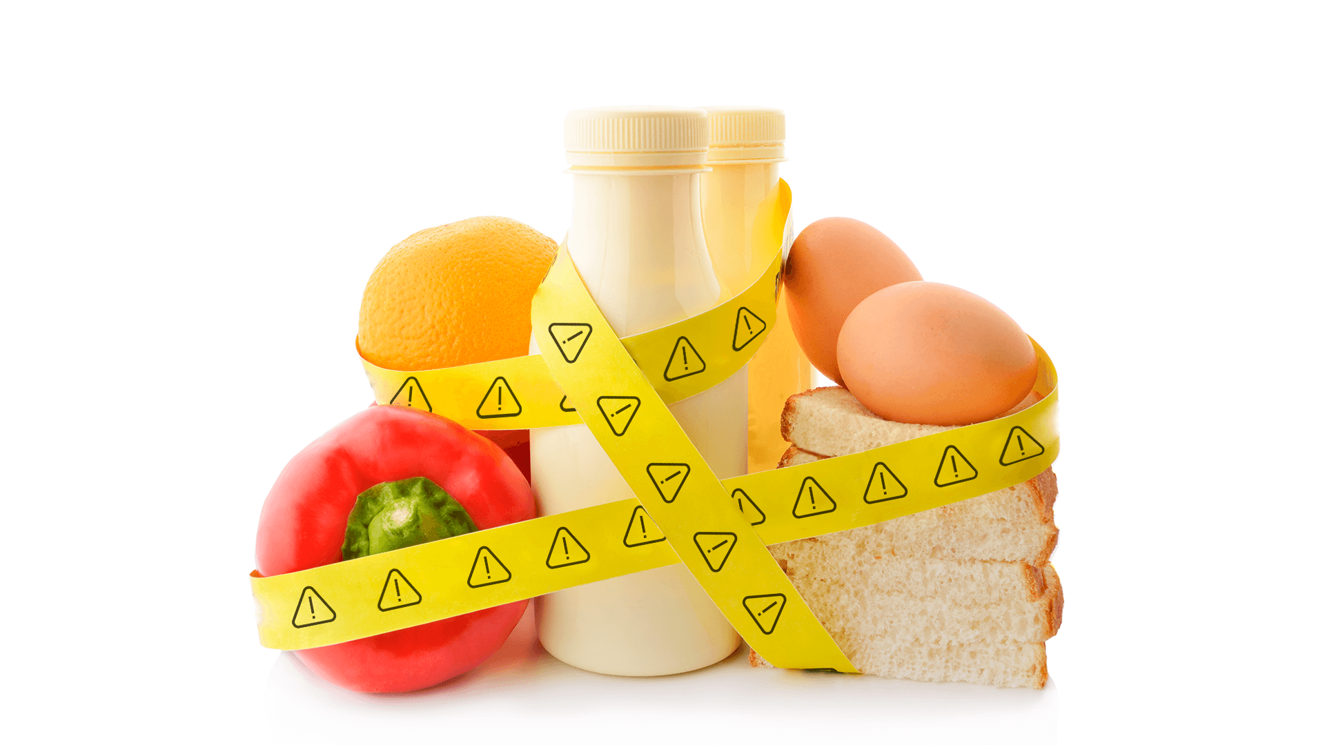 Duas garrafinhas, pão de forma, ovo, tomate, laranja. Tudo um ao lado do outro envoltos por uma fita amarela