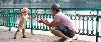 Conheça os marcos do desenvolvimento do bebê