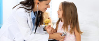 Dia do Pediatra: um panorama de sua carreira no Brasil